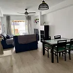 Bright 3br Flat San Miguel شقة *